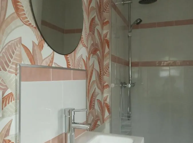 L'echappee Belle 3* 카브데낙가레